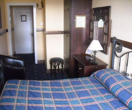 Banner Lodge Ennis Bagian luar foto